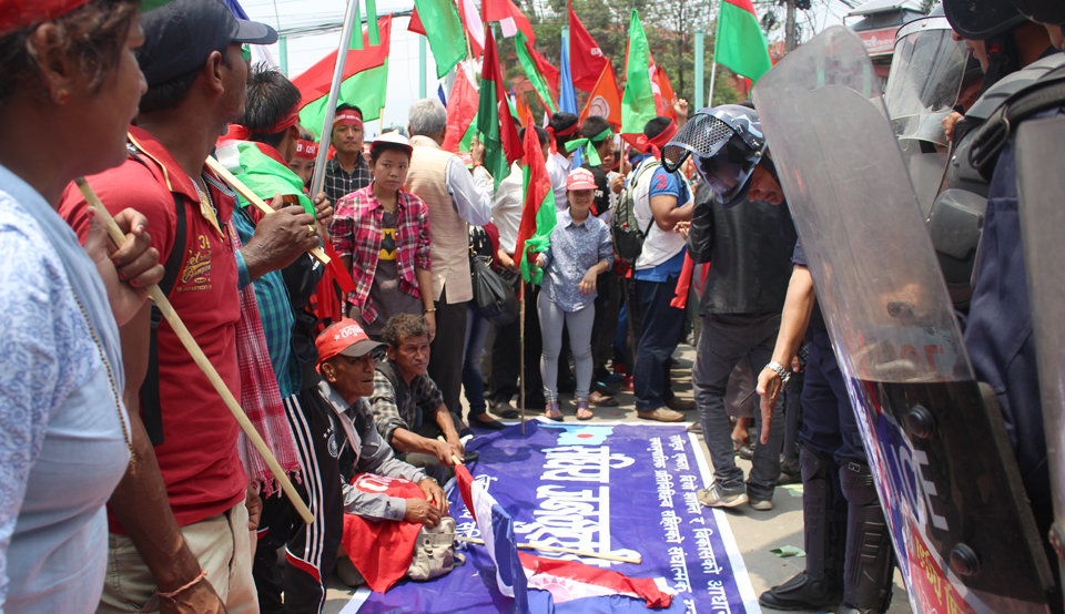 Protest at SinghDurbar 05