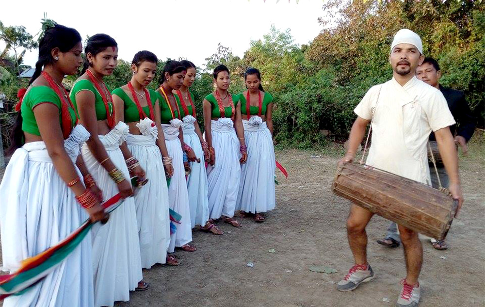 दाङको चर्चित सख्या, पैया नाच (फोटो फिचर)