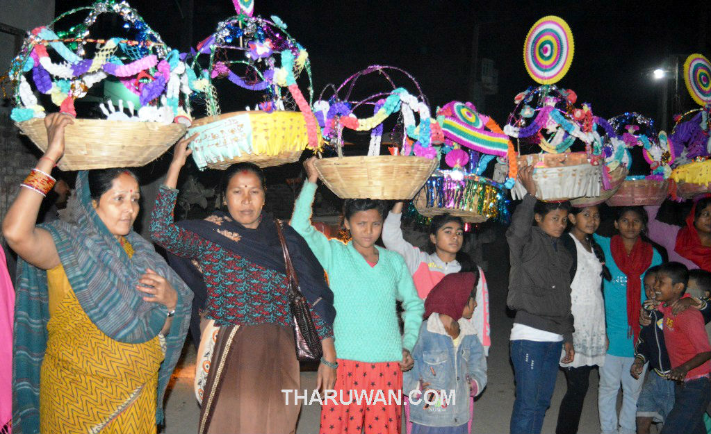 रौतहटका थारुले मनाउँदैछन् समाचकेवा