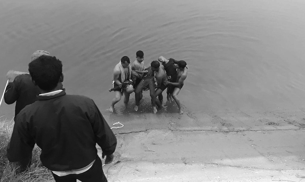 प्रतिमा थारू दुई छोरासहित हाम फालेक थिइन् गण्डक नहरमा, तीनै जनाको शव फेला