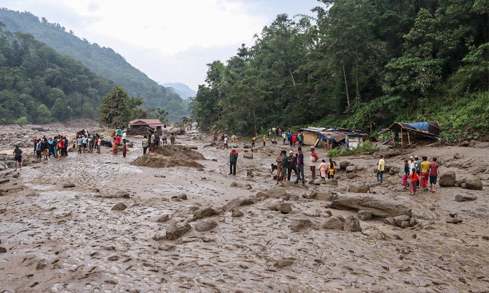 सङ्खुवासभा बाढीपहिरोमा कैलाली र बर्दियाका दस जना थारू बेपत्ता