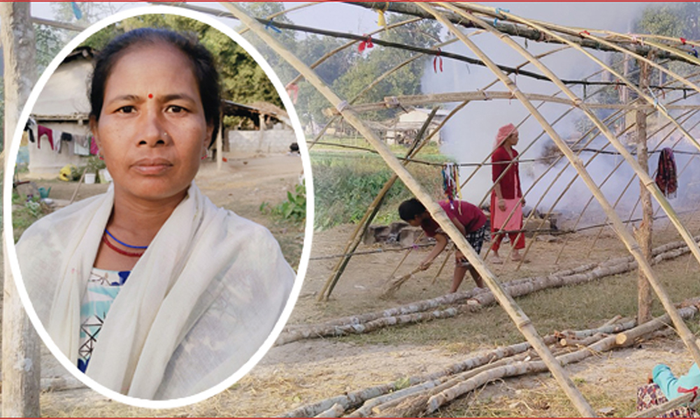 एक थारू महिला, जसले सारा गाउँको नेतृत्व गर्दैछिन्